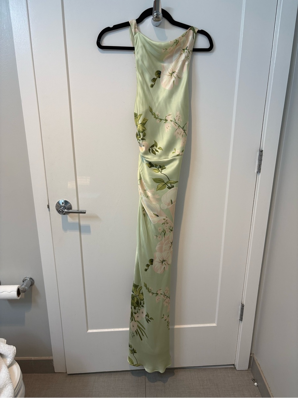 Few Moda Reformation 100% Silk Pale Green Floral Dress - Size XS - Picture 9 of 10